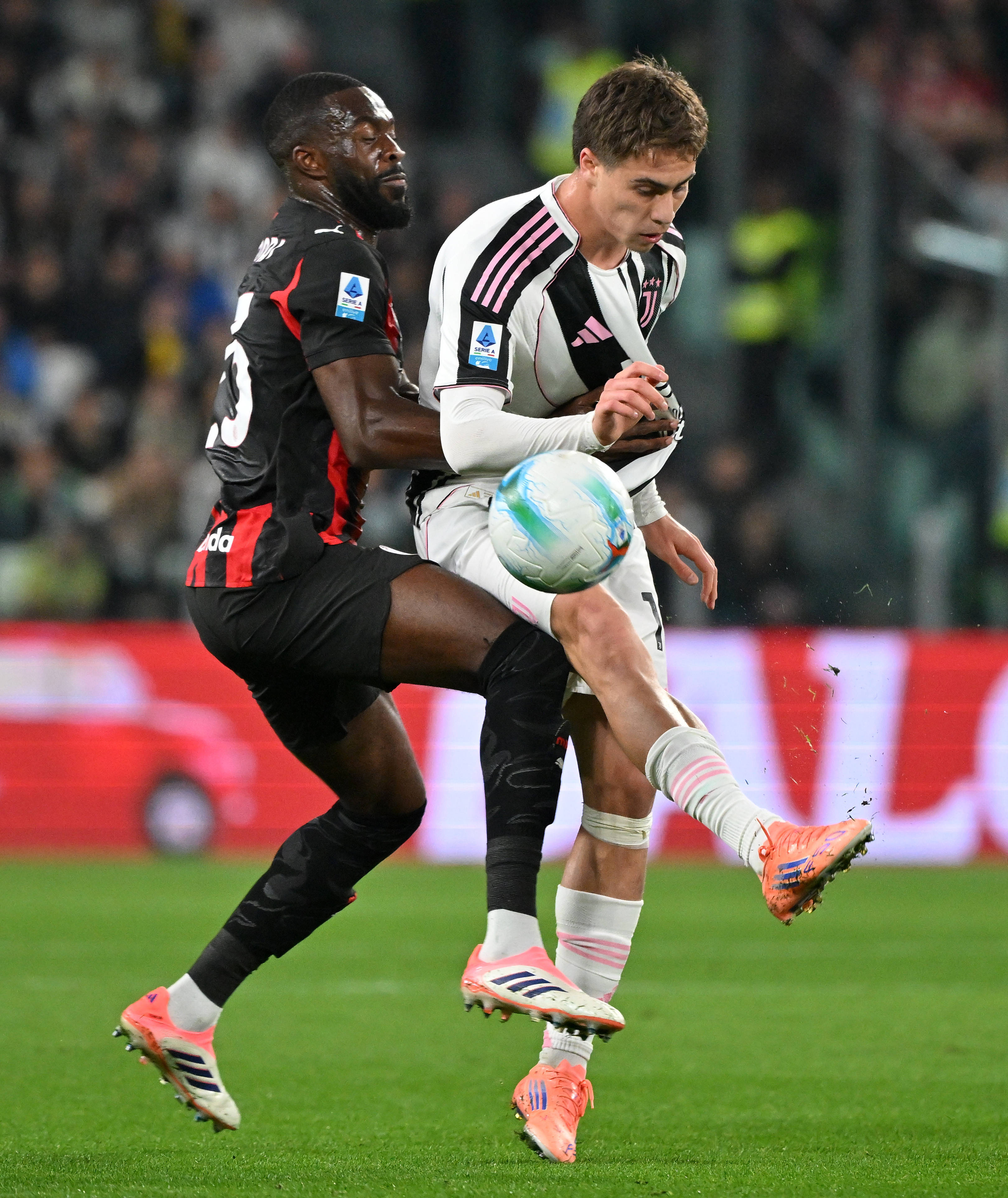 重磅！AC米兰战术微调备战足总杯加时末段尤文图斯调整名单以备意大利杯，内马尔在中国队比赛中回归赛场的简单介绍